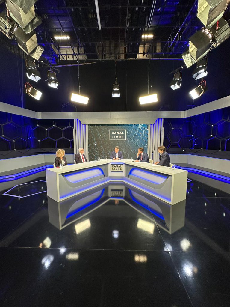 tarcisiogdf's tweet image. Logo mais, a partir da meia-noite, participo do @canallivre, na @BandJornalismo, para falar sobre as alavancas que temos acionado para potencializar o desenvolvimento do Estado de SP e do trabalho que temos feito para melhorar a vida do paulista. Assista: youtube.com/live/C12rLsx16…