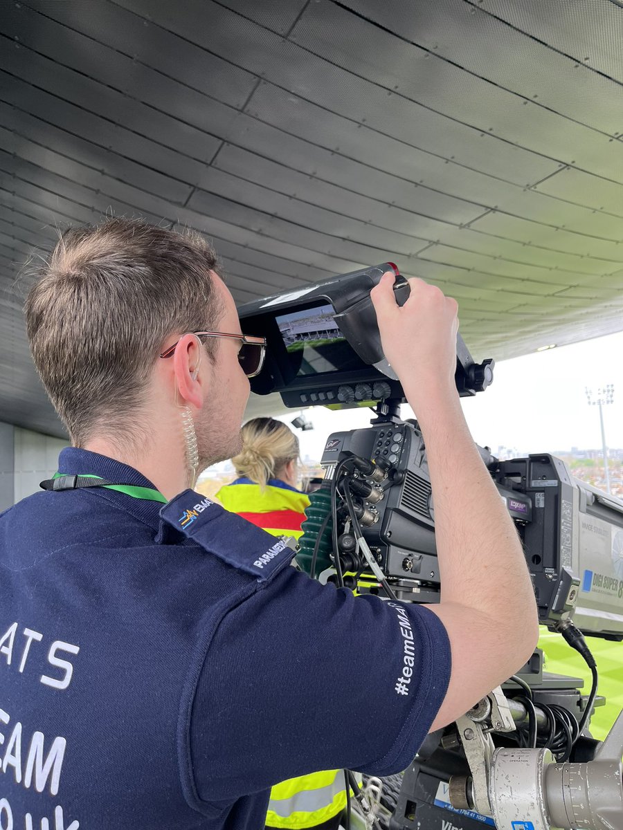 TonyCav222's tweet photo. Today I was out as a paramedic responder for @FulhamFC working with @EMATS999.
Amazing views from the top of the new stand, and even got myself a new role as camera crew!
#Paramedic #Emats https://t.co/mIRnAdA87m