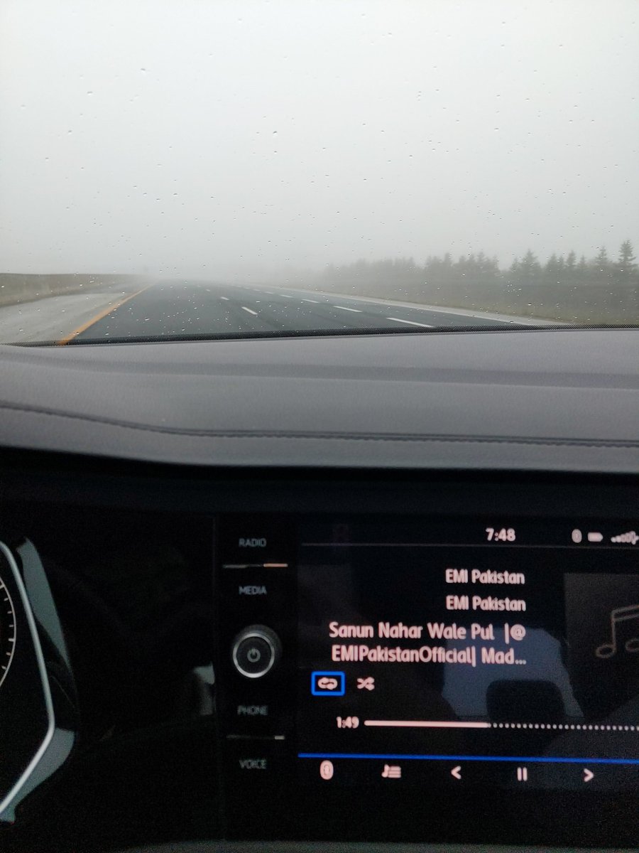 aleeminate's tweet photo. Fog. Reminding me of Pakistan. https://t.co/zqynuNT98X