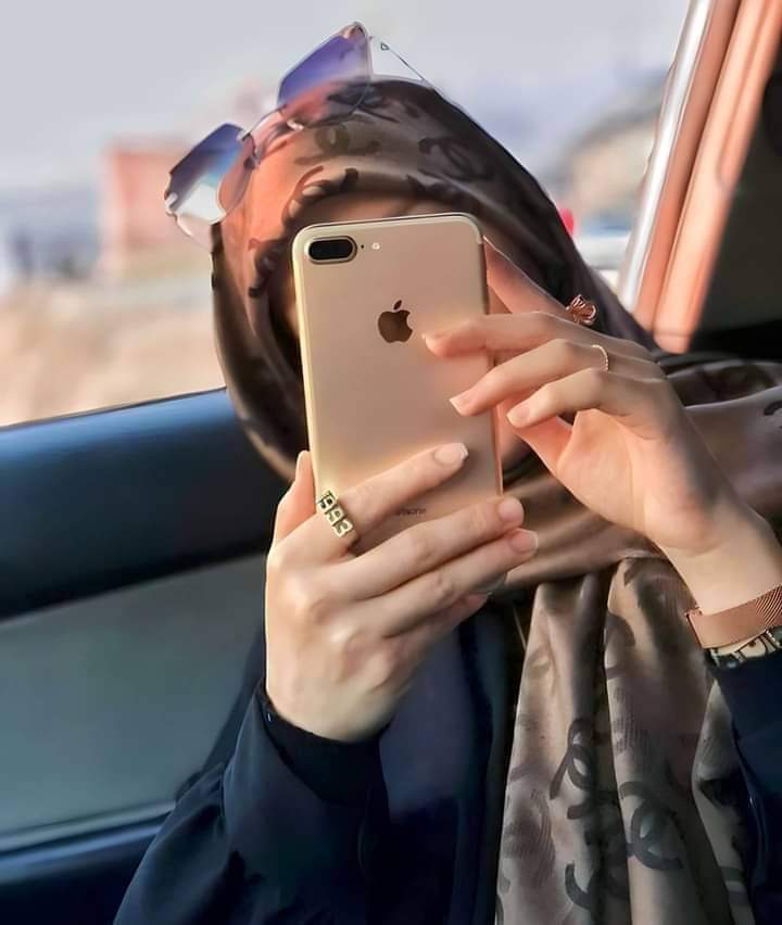 fatma_shr's tweet photo. وان سألوك عن السعادة قل فاز بها أهل الرضا ... https://t.co/518znsJabo