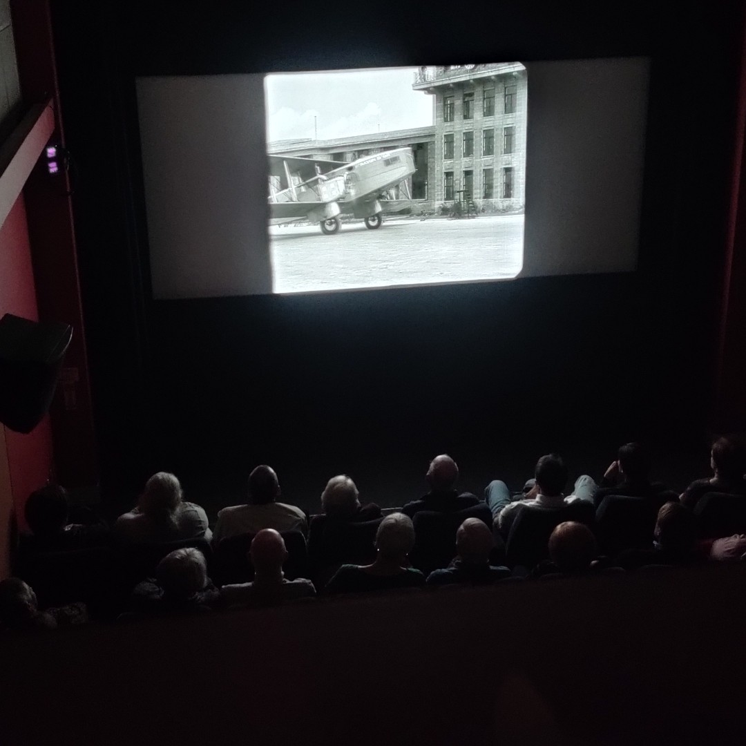 CroydonAirport's tweet photo. The showing of The Flying Fool at the David Lean Cinema Saturday afternoon was a sell-out. Here is Mara Arts giving her intro. If you missed this showing, a further showing is on sale for 20th May. Tickets at https://t.co/GTqFstRkiG https://t.co/bFsEFSwC6f