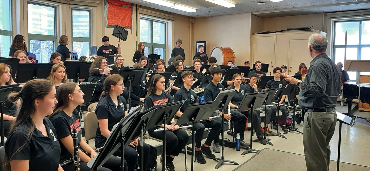 MusicWaterdown's tweet photo. Amazing Montreal Music trip with our @DVSS_music friends! Great band clinic with Alain Cazes @mcgillu  Music. @WaterdownWarri1  @hwdsb_arts https://t.co/Lo6B8bV1MZ