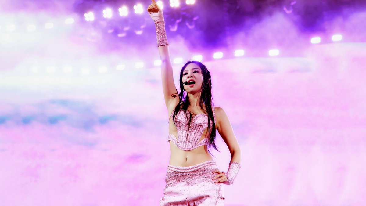 rubyjenniedits's tweet photo. ، ♡ #JENCHELLA 
— desktop wallpapers (4/8)

#제니 #JENNIE #블랙핑크 https://t.co/Rn3D4YSCP4