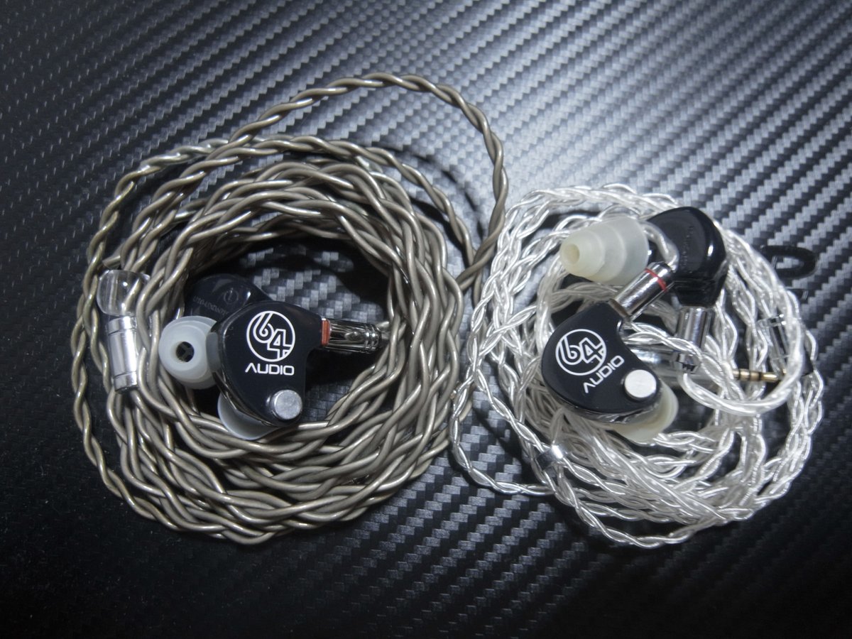 data0x00's tweet photo. 予定外で病院へ。持ち出しはU10と3.5mmのAF-140。
#AUDIOFLY #64AUDIO https://t.co/46mA5loRss