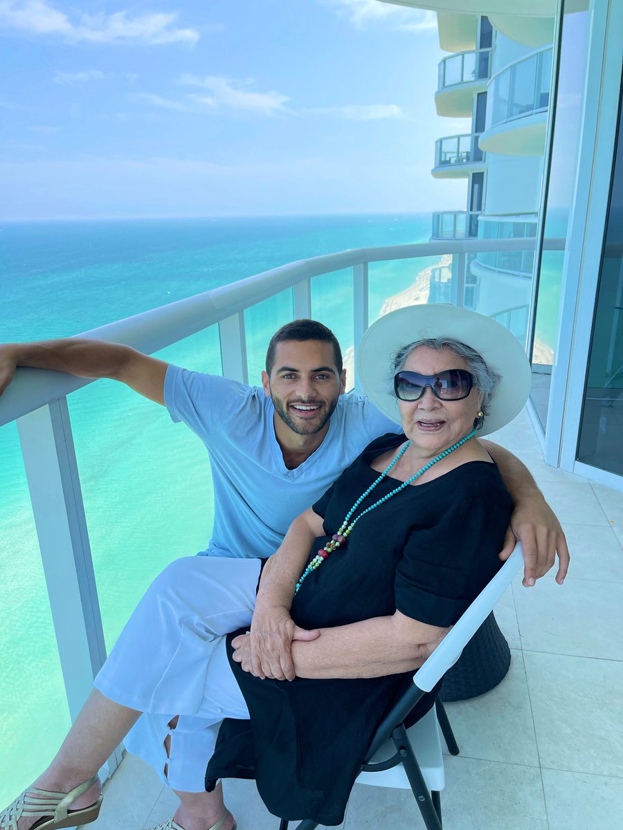 OmarMora1es's tweet image. Surprised my 87y/o grandma with first class tickets to Miami.

She had never flown first class before.

As they were helping her to her seat, apparently she kept telling them they must be making a mistake.

Some of the best money I’ve ever spent.

Treat your elders early &amp;amp; often!