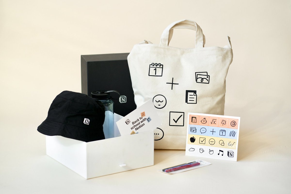 Im in desperate need of this <a href="/NotionHQ/">Notion</a> tote bag 😭