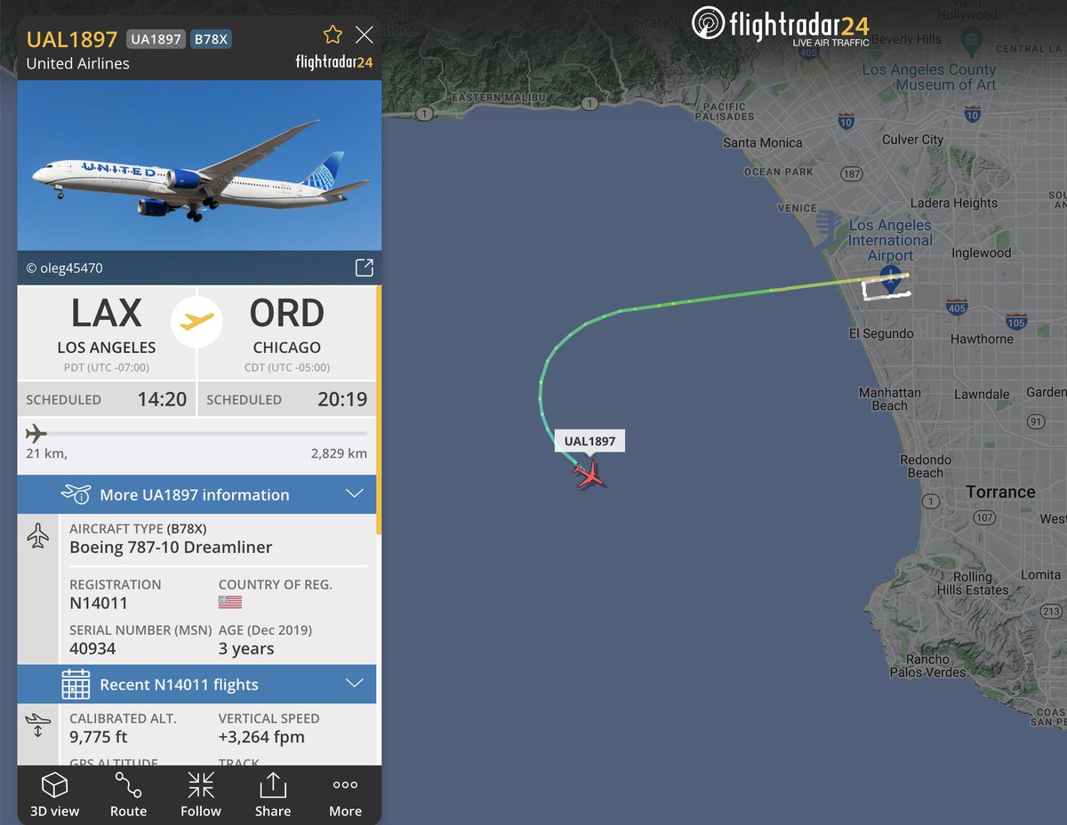 flightradar24's tweet image. Captain Chris Bales just made his last take off, retiring today from @united after 38+ years of flying. Making the flight extra special, his daughter Ally is sitting next to him as first officer. Congratulations Captain Bales! flightradar24.com/UAL1897/301af9…