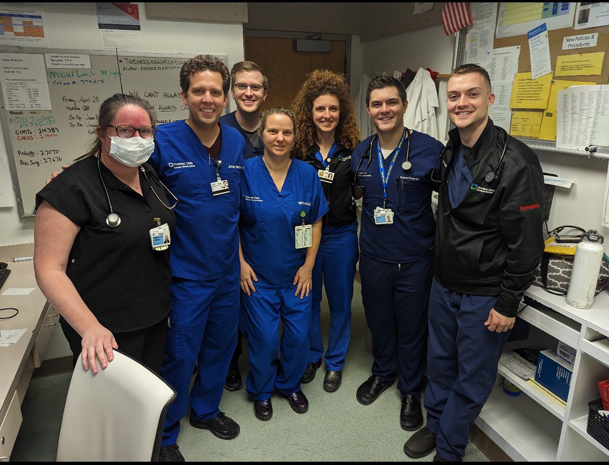 The Cleveland Clinic main ED is renovating! Last shifts in the doc box for these wonderful residents and attendings. Can’t wait to see the new department layout 🤩 #clevelandclinic #EM #emergencymedicine #residency #EMbound