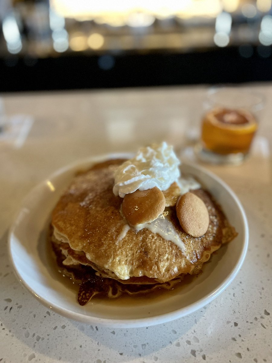 What’s the most Southern brunch item you can think of?  How about Banana Pudding Pancakes from South of Beale in downtown Memphis?

I talk about this place and many others on my tour. Book a time and let me show you around. 

#memphis #brunch #southerncuisine #tourism