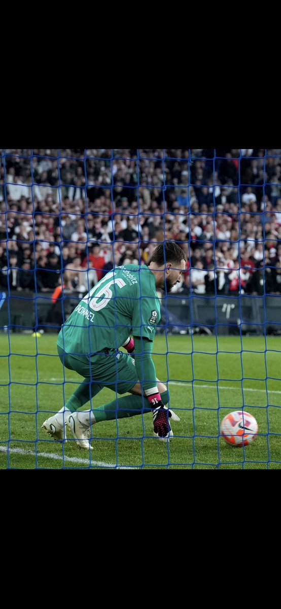 Cupfighters 🏆 #psvaja … alvarez 🤫