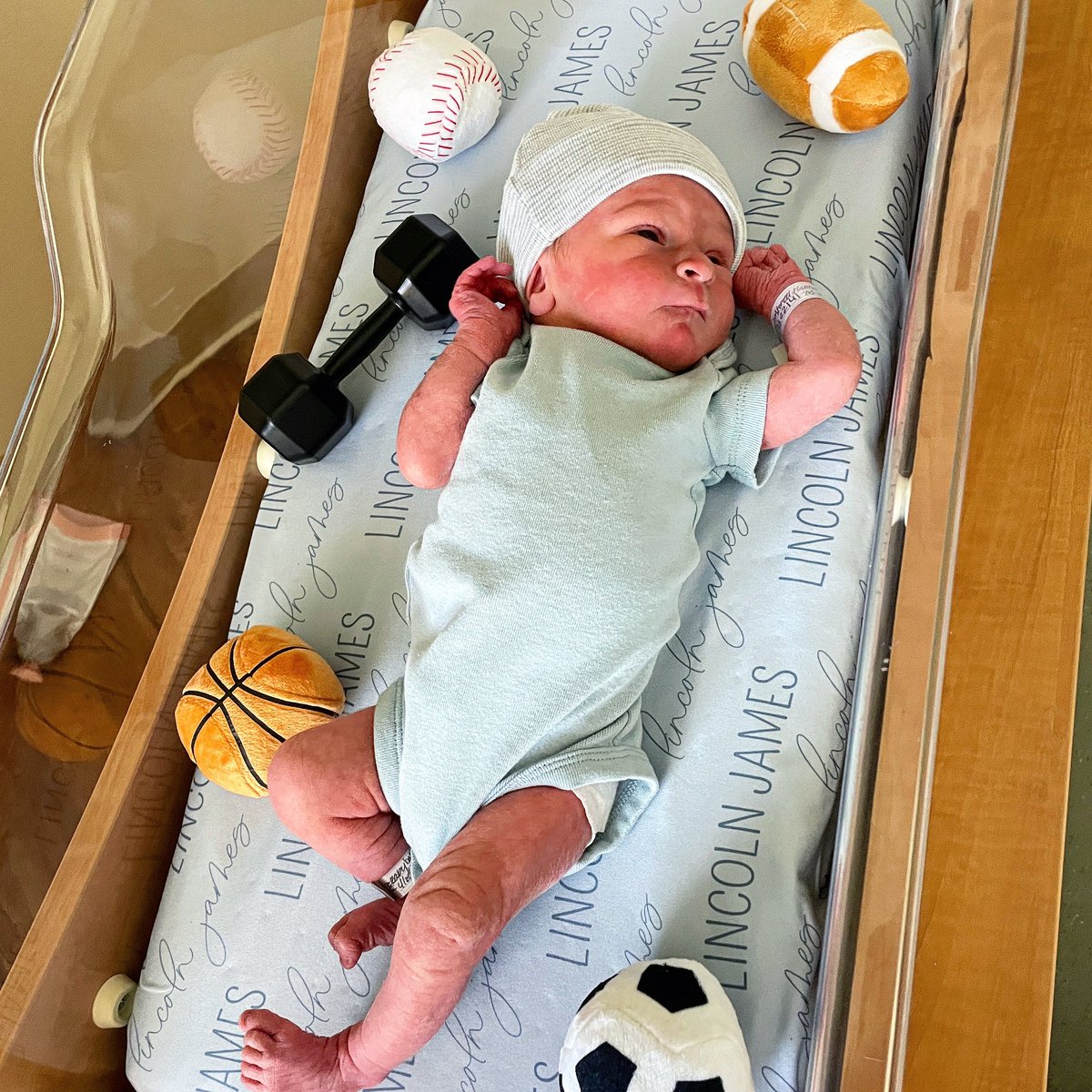SowellNick's tweet photo. Lincoln James #blessed #dadmode ❤️ https://t.co/nDOMs9XlhA