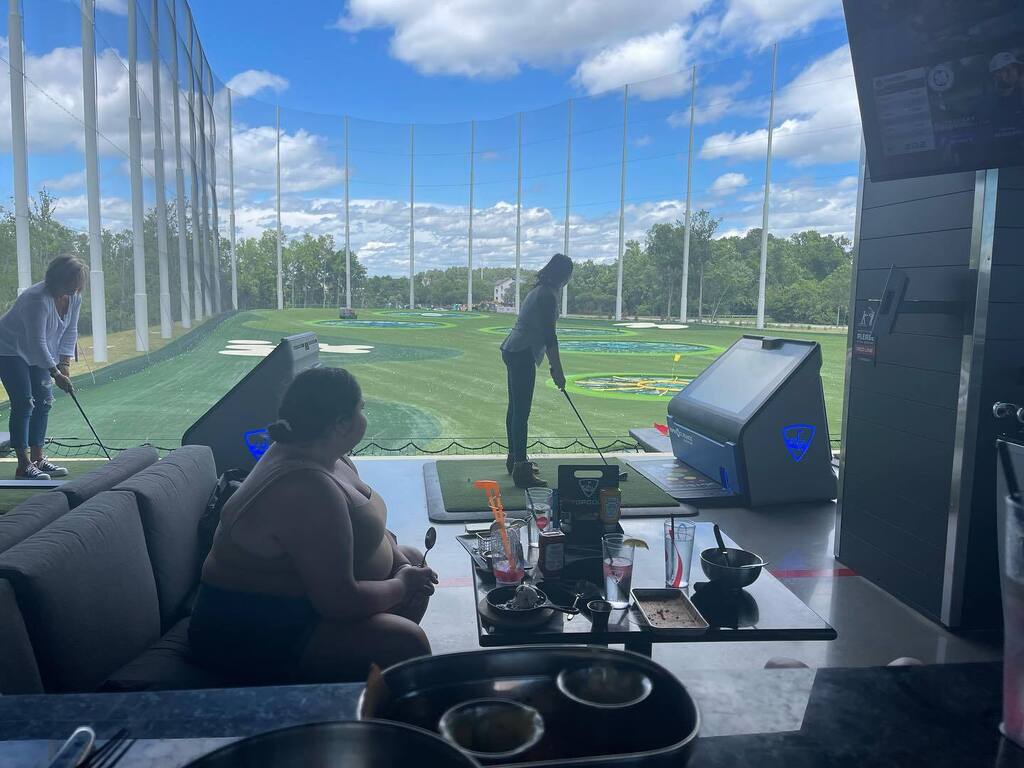 ossmac's tweet image. Top Golf - The Charleston location is nice. instagr.am/p/Crq4i_BO1QD/