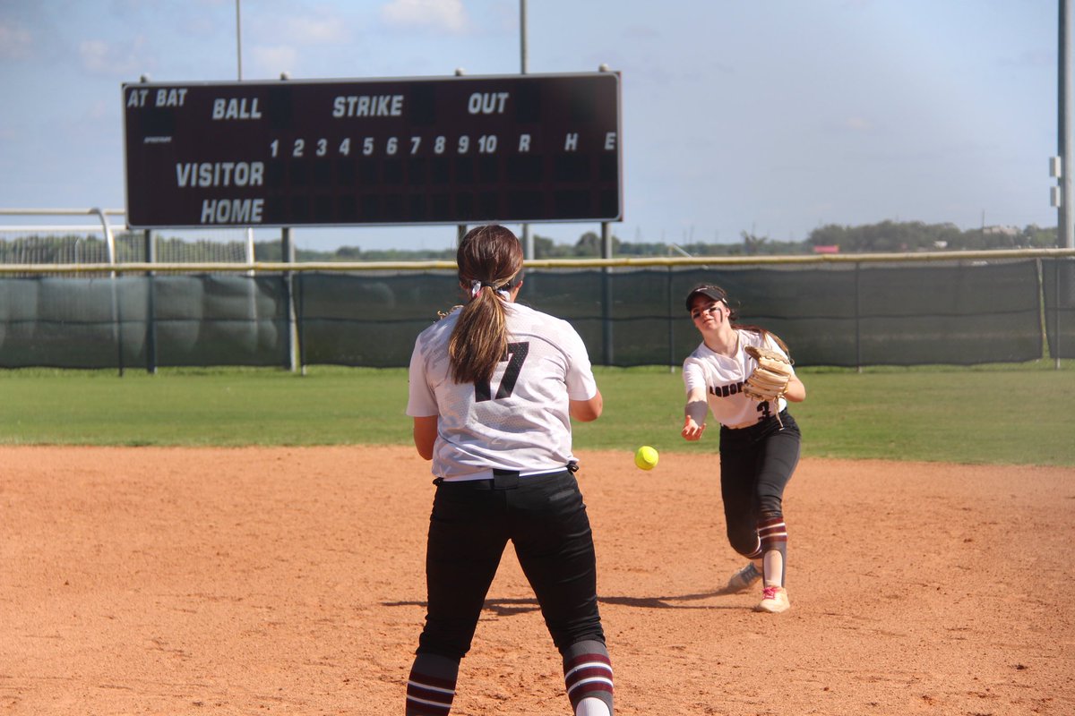 Ellie Pinter/Pinterpictures tweet media