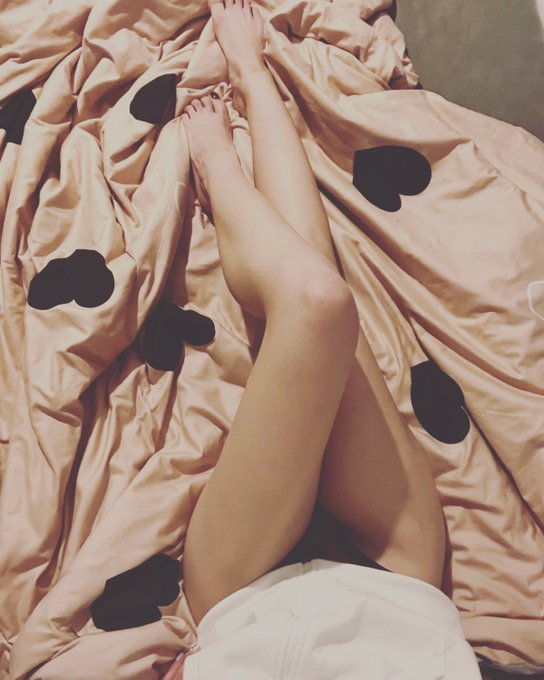 Time to go bed  #legs #bedtime  #onlyfansbabe #Only18 https://t.co/7UdOVFMEW1<a href="/tag/legs"class="tags">#legs</a><a href="/tag/bedtime"class="tags">#bedtime</a><a href="/tag/onlyfansbabe"class="tags">#onlyfansbabe</a><a href="/tag/only18"class="tags"><span>#only18</span></a>