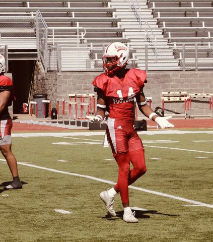 Elias_Jones12's tweet photo. 6’3 195 Safety/ATH
Dec 23’ grad (qualifier 3.7 gpa) 
Spring ball tape!👇

https://t.co/WOlfLKQl1V https://t.co/oFpUKpElWr