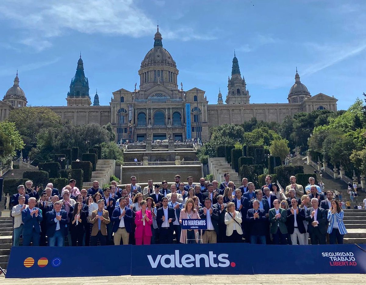 Valents_SPRibes's tweet photo. Presentación de las 71 candidaturas de @valents_cat donde se encuentra nuestro candidato @oskleon1 por @santperederibes 💪🏼 Por una Catalunya valiente! #eleccionesmunicipales2023 https://t.co/7mj0C1nJeL