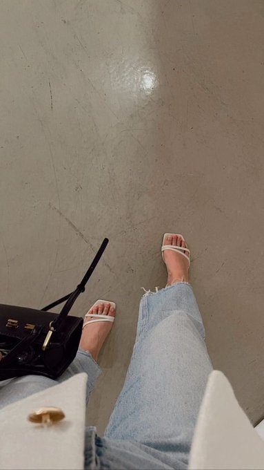 Haifaelnezer's tweet photo. جيتكم ياكلاب 🦮
#عمه https://t.co/OOFSu27omw