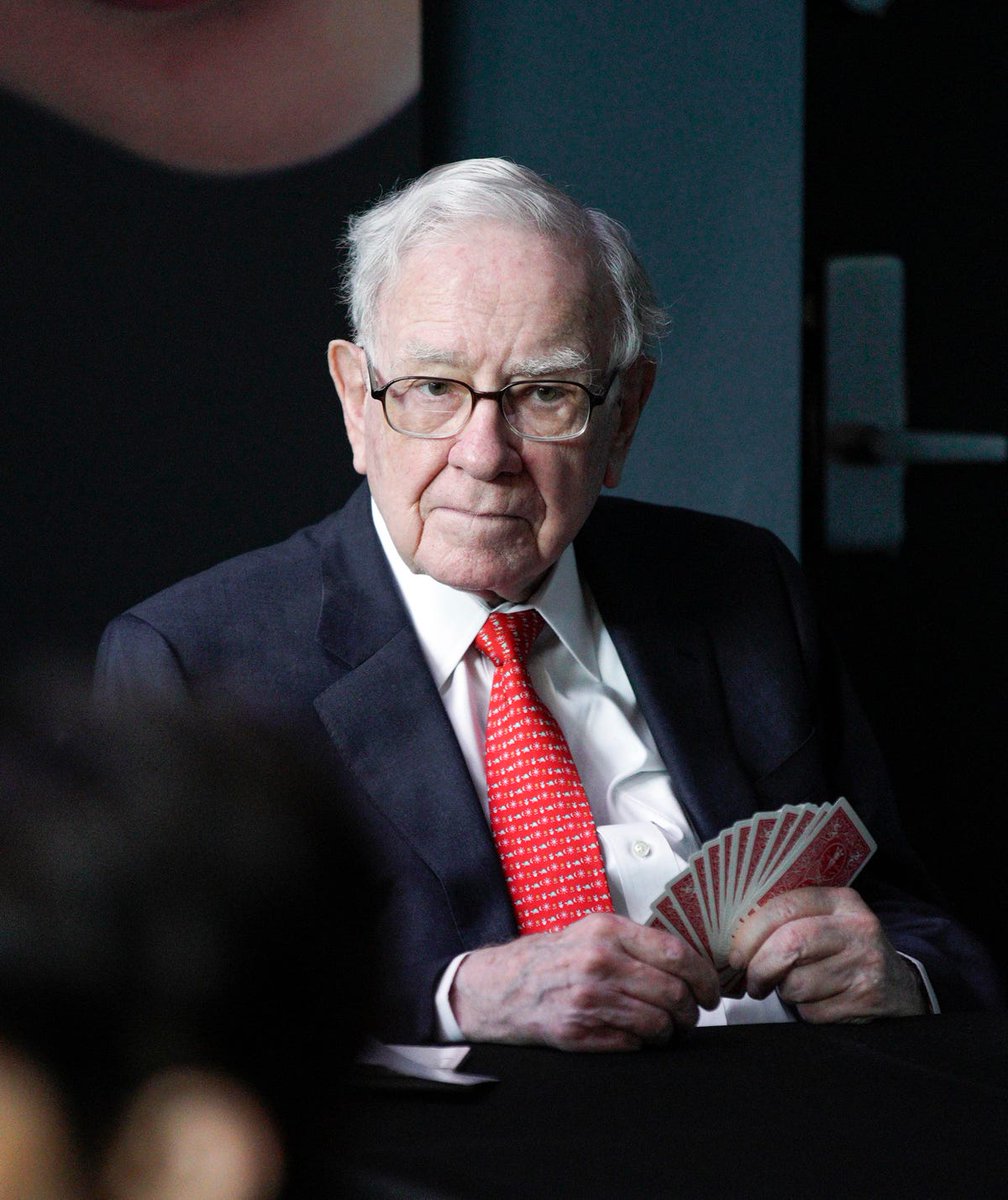 OG_ANI_X's tweet photo. "I will tell you how to become rich. Close the doors. Be fearful when others are greedy. Be greedy when others are fearful." — Warren Buffett

When everyone is optimistic and purchasing, prices tend to be high and opportunities for large gains are limited. In contrast, when investors despair and sell, prices are frequently depressed and deals can be found.
Buffett's recommendation to "close the doors" implies that investors should not be influenced by prevalent opinions or market trends. Instead, they should conduct their own research and make well-informed judgments based on their own market and investment analysis. Successful investing requires self-control, perseverance, and the capacity to make logical decisions despite emotional turmoil.