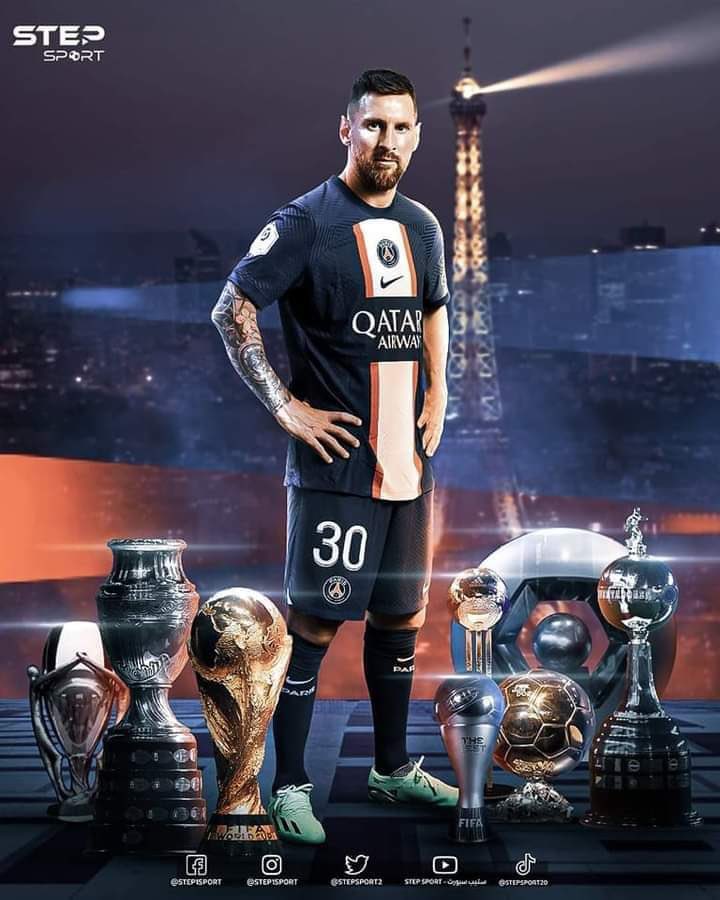 Leo_messii_8's tweet photo. Meanwhile Messi after leaving his "comfort zone" 

Don't say anything, just retweet 😂😭 https://t.co/J6h4YbrEVb