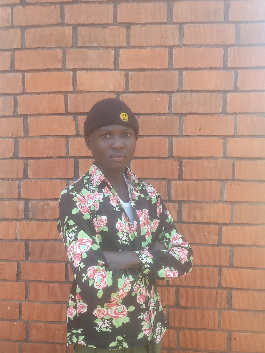 jeypurz's tweet photo. #moodchalleng
Simplicity costs nothing but pays alot  #HEbobiwine and #Nupfamily.

#BlessedSunday.
#from500to2kFollowers. https://t.co/blywegXDvE