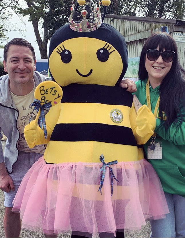 MsFindlater's tweet photo. We had our second ever annual @RGS_IOM farm day this weekend. It was such a special event yet again. I could not be more proud of the students and staff who spent so much time and effort putting the event together. A wonderful day. ☺️ #SmashedItAgain #RGSSuperstars #FarmSchool https://t.co/ftlRV9UXiu