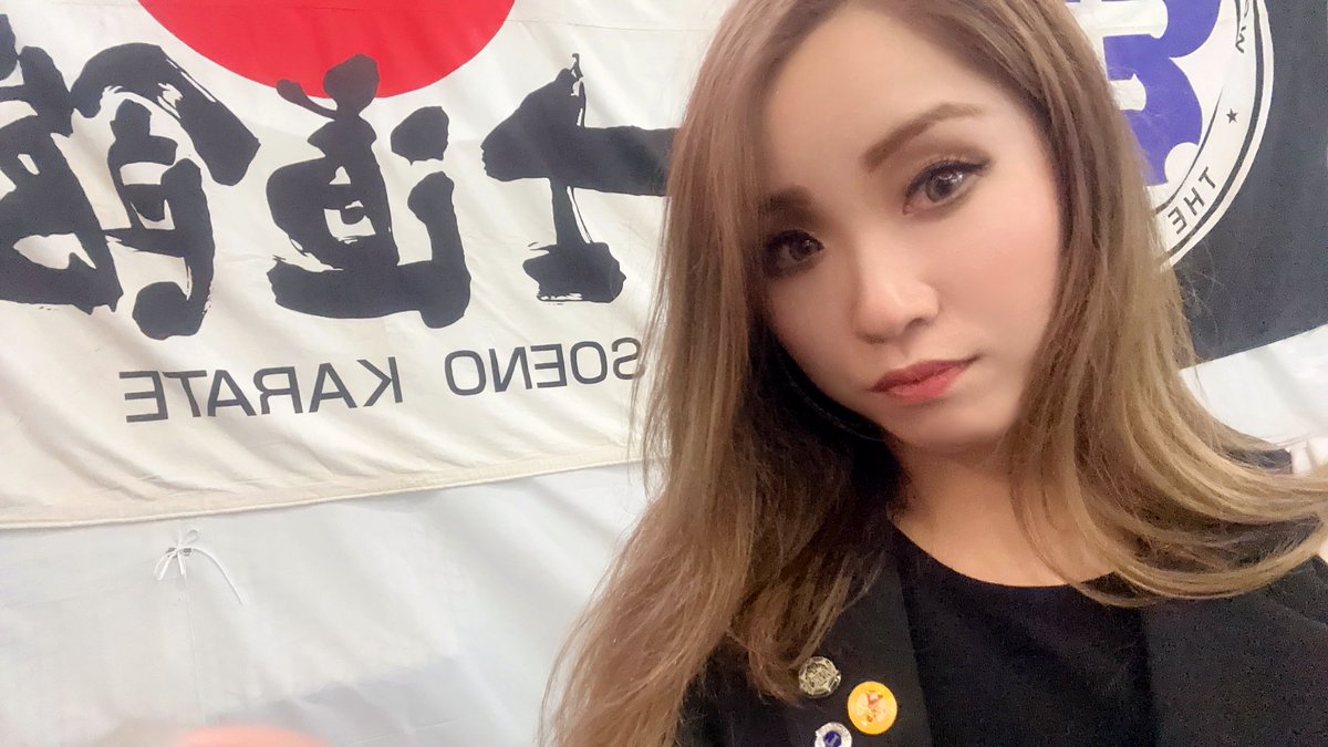 ako_Dpro's tweet photo. 本日は士道館様主催の大会へ
村上塾  村上塾長・��也選手 見事勝利おめでとうございます🎉

 #CGF #BBFJ #AKO #日本九門琉会 #九門プロデュース #士道館 #村上塾 https://t.co/36gK3ibn4I