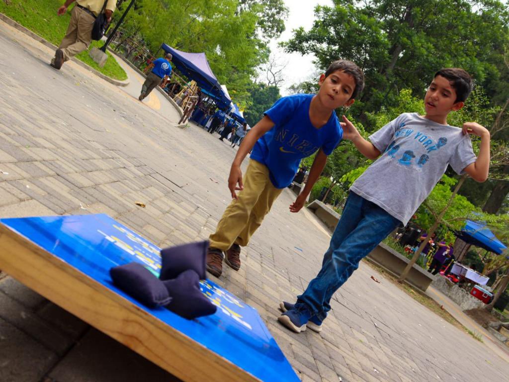 imj_sansalvador's tweet photo. El #NewGenerationFest nace con el objetivo de promover y celebrar la creatividad e innovación, el espíritu empresarial de los jóvenes y sobre todo la participación juvenil, promoviendo la cultura, deporte y el sano esparcimiento, siendo estas reflejadas en el festival. 🎭🕺 https://t.co/MPunZIE1mO