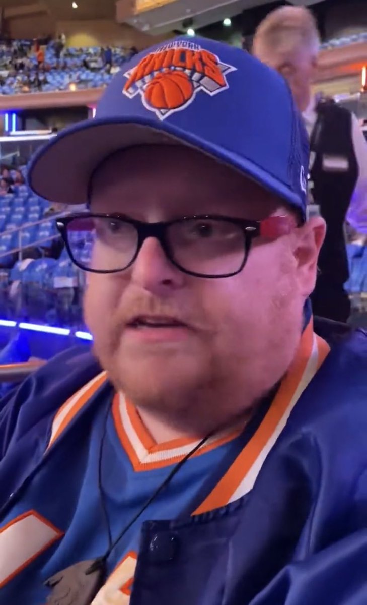 barstoolsports's tweet photo. Knicks move to 0-1 since @NjTank99 has declared his fandom. https://t.co/mJDa9hiNcV