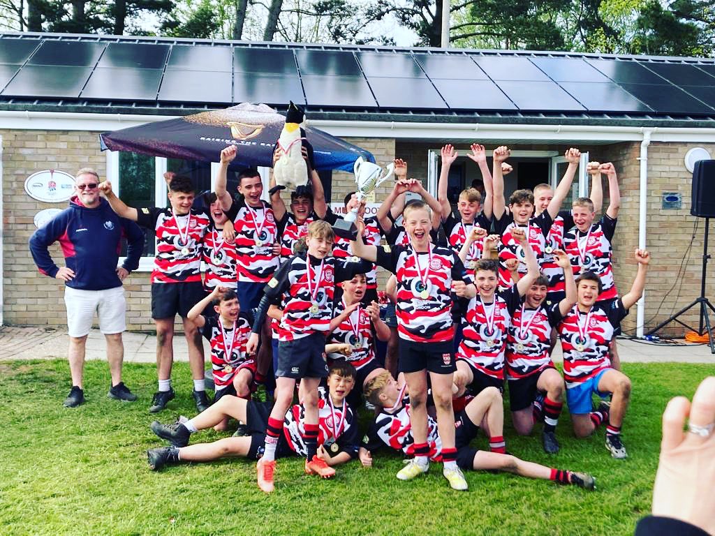 Congratulations to our u14’s who have won the Challenge Cup on tour at the Dorset Rugby Rocks Festival. 

#winnersaregrinners🏆 #youthrugbytour #rugbyrocksfestival #youthrugbykent #motepark