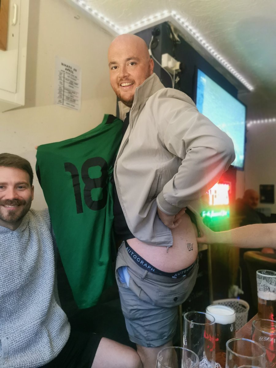He's one of our own⚽⚫

Cow signs a 1 day mega deal 🖊️