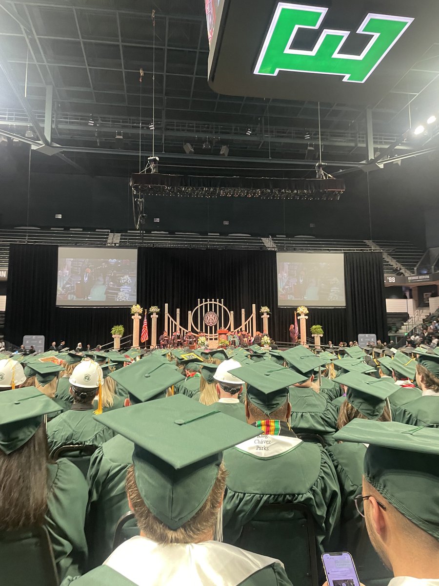 1whereisal's tweet photo. Done with the B.S 🎓 https://t.co/NCYXeThJ5h