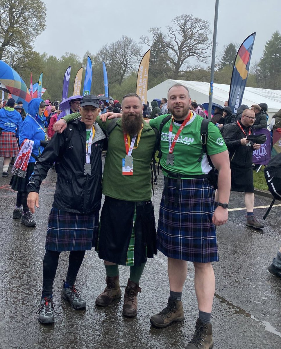 christine gow tweet media