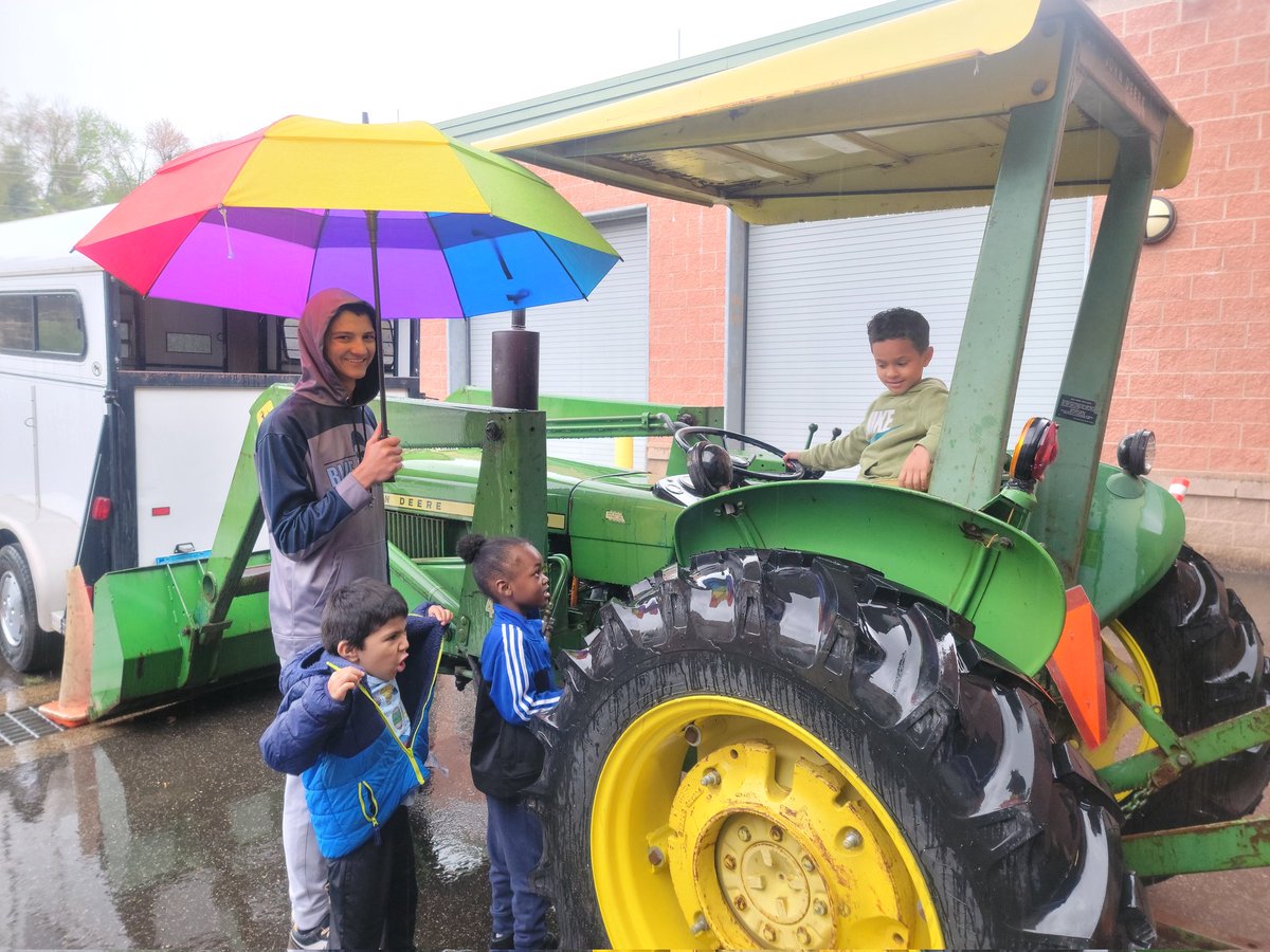 Kelly Lenihan tweet media