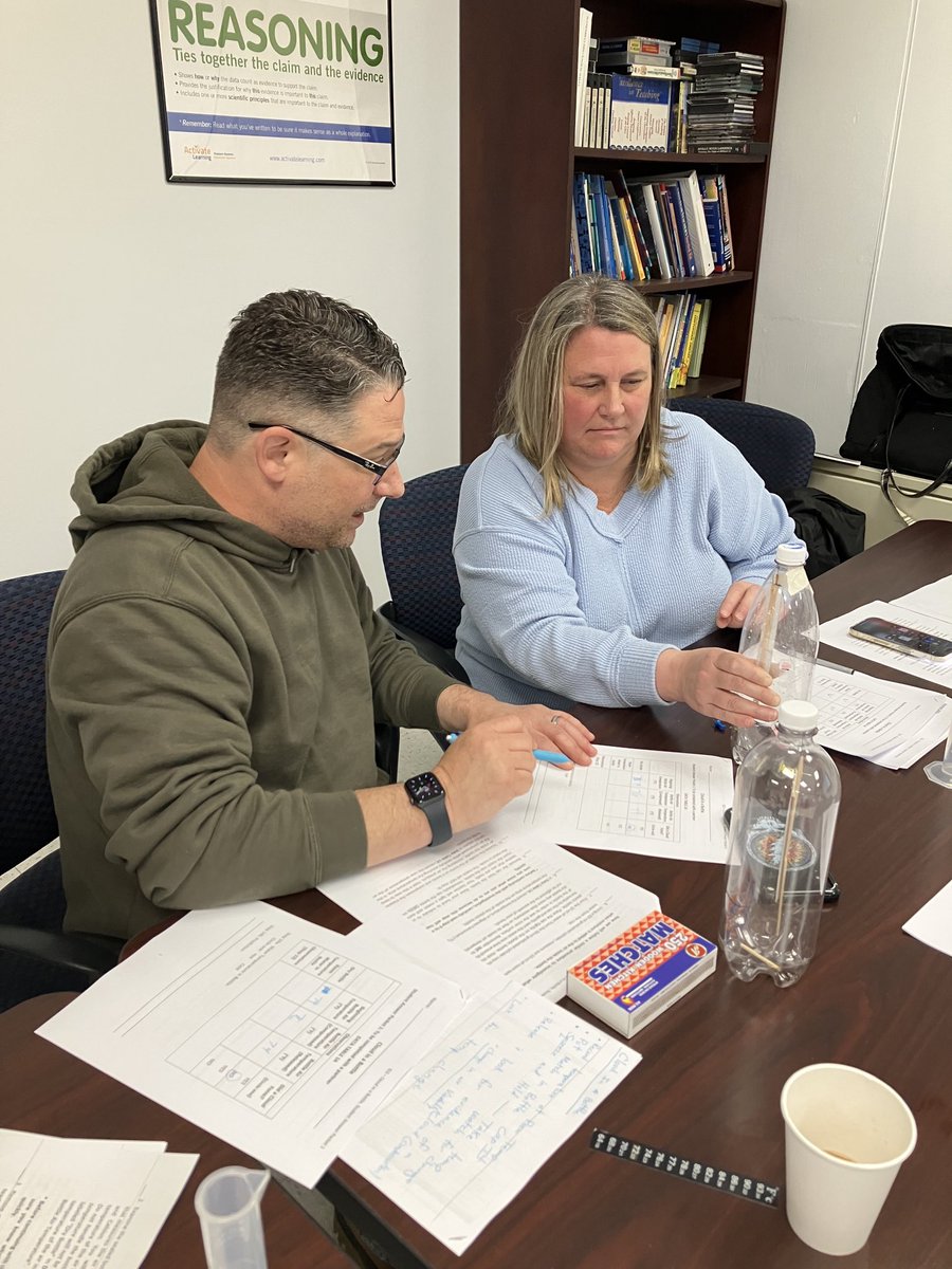 KimMarieLen's tweet photo. Great day at SBU ⁦@NYSMTP⁩ taking our second deep dive into the NGSS investigations. Thank you all NYSMT. https://t.co/SpwqfZMLI0