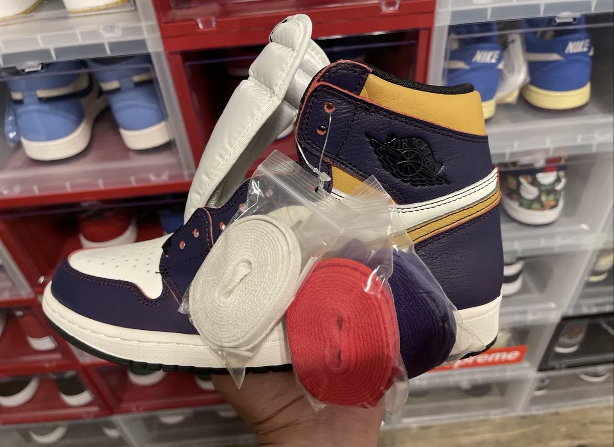 J_Alva787's tweet photo. @SellKicksSunday 
LA to Chi AJ1 sz9.5
Condition: DS
Price:435$

#Sizenineandahalf https://t.co/xGRjSNvMIb