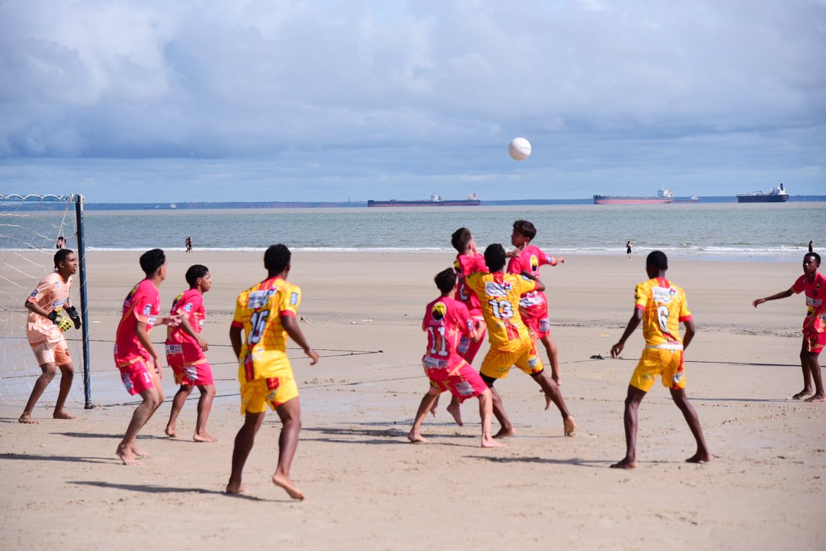 carlosbrandaoma's tweet photo. Dando continuidade à comemoração do aniversário de 44 anos da @sedel_ma, realizamos a Sedel Beach, na Av. Litorânea, com prática esportiva, lazer para pessoas com deficiência e a presença da nossa campeã de beach soccer @Adrielebs07. https://t.co/EDDsUIOpmZ