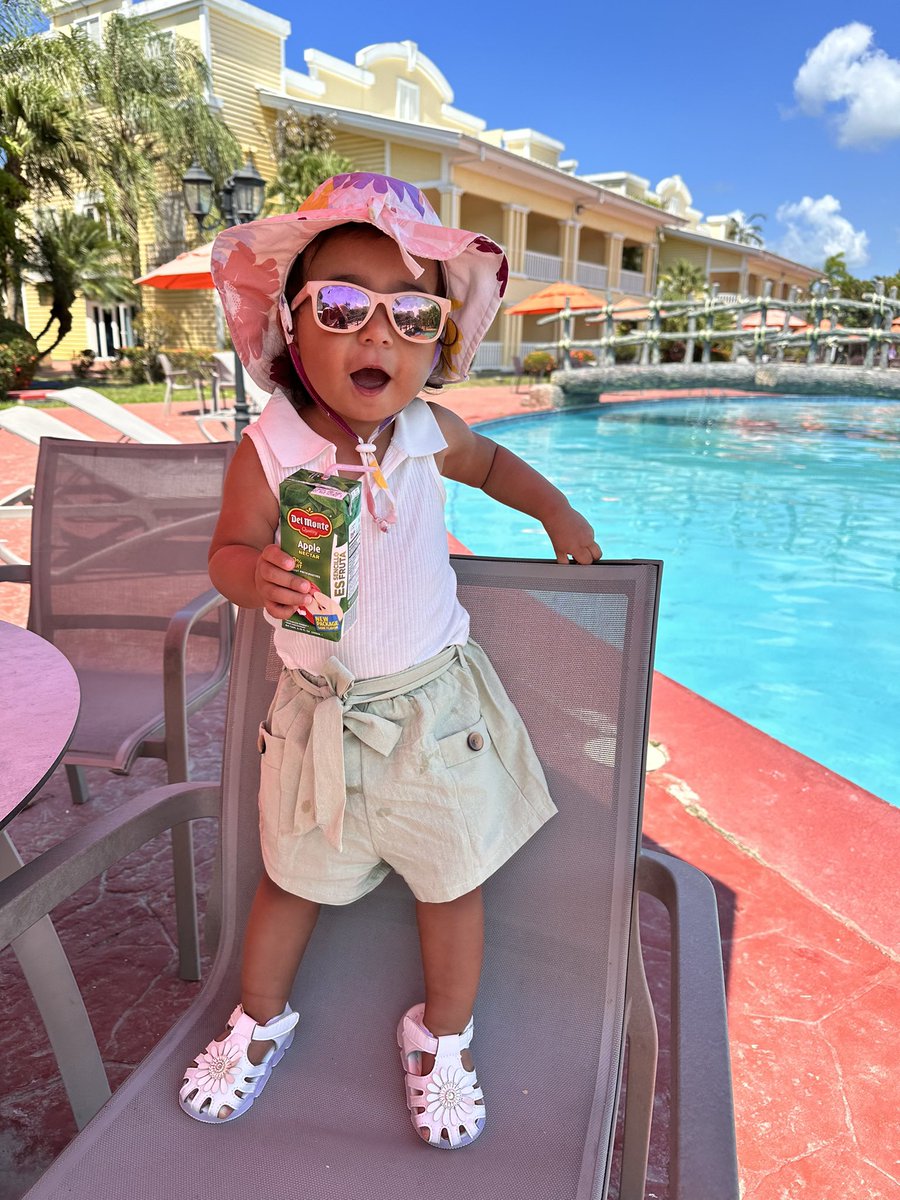 I found your next model <a href="/DelMonte/">Del Monte</a> <a href="/DelMonteFresh/">Del Monte Fresh</a>!! #adorable #fullofpersonality