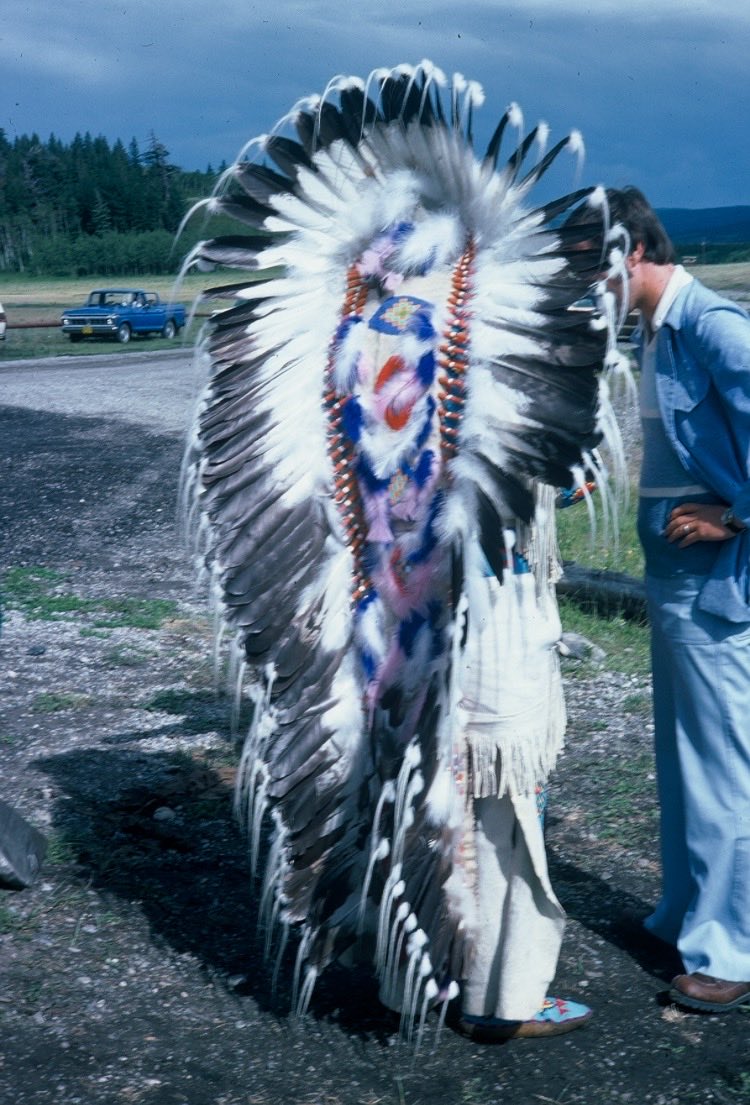 DeedsNotWords's tweet image. Future King Charles commemorating the 100th anniversary of the signing of Treaty No 7.  Stoney Reserve in Morley, Alberta 1977.