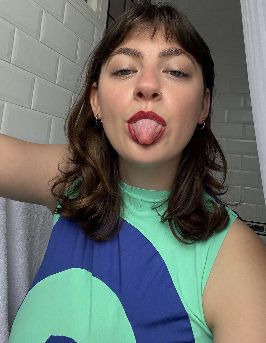 Totty Crushes on Twitter "Meet Sarah N, her hobbies include flashing