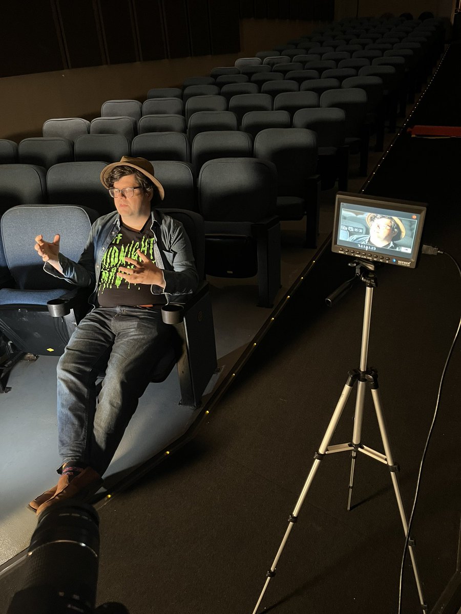 SPKellyProd's tweet photo. Acted as second camera/sound/associate producer this afternoon shooting a round of interviews for the restarted #YouKnowHarvey documentary. https://t.co/EARFazrD0C