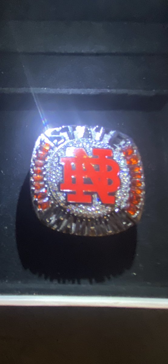 KCKennedy93's tweet photo. The New Bern H.S. football team received their 4A State Championship rings this afternoon! 🏈💍🐻

- 16-0 season

- Defeated Grimsley in the title game 40-28 without throwing a single pass. 

- 4th state championship in school history! 

@nbhsbears @NBbearsFB @Coach_TNowell https://t.co/mYH2wZzjnO