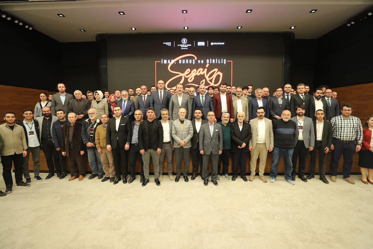 _aliyalcin_'s tweet photo. Genç Memur-Sen'imizin ev sahipliğinde düzenlenen "İman, Duruş ve Diriliş Sezai Karakoç Sempozyumu"na katıldık.

Kıymetli eser ve şiirleriyle Üstad Sezai Karakoç'un fikir dünyasını konu alan  sempozyuma katkı sunan herkese teşekkür ediyorum.

@TCKulturTurizm https://t.co/0t1A3MPcSN