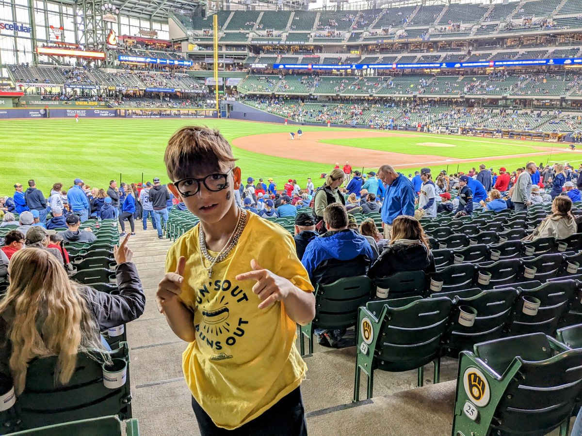 alejandro_iowa's tweet photo. #ThisIsMyCrew https://t.co/t0Al38NiBg