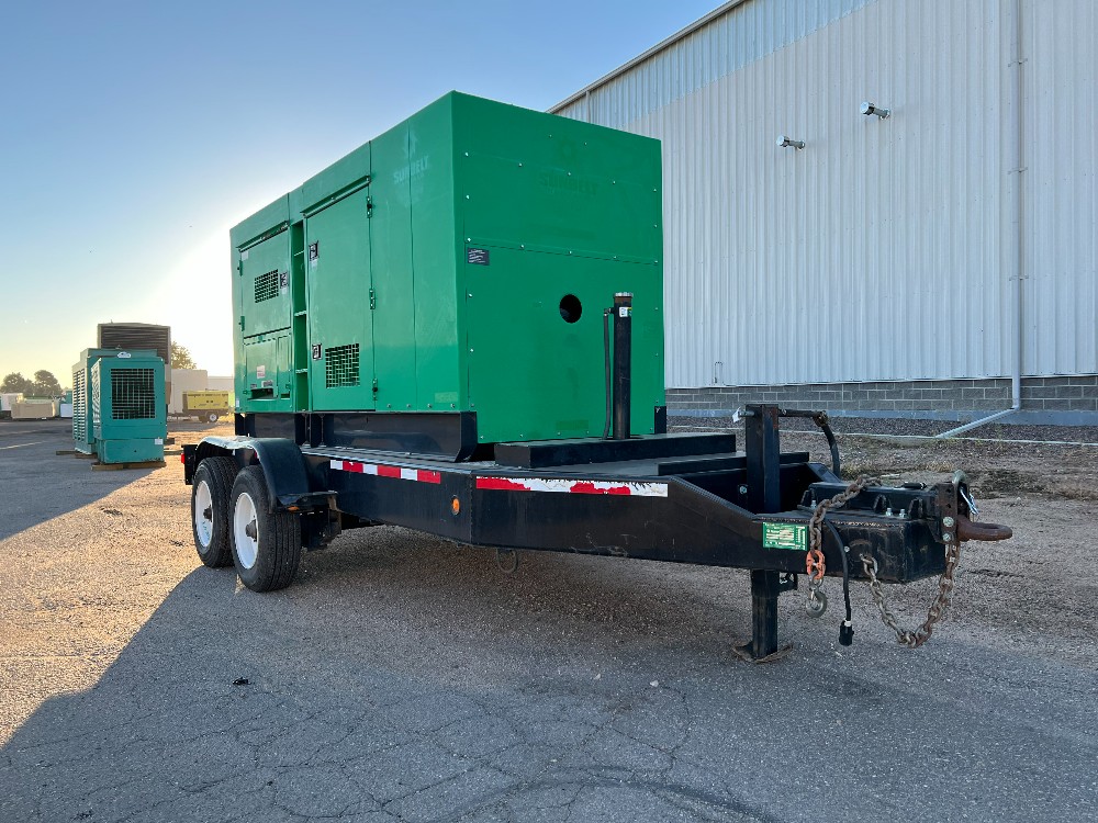 Generatr_Source's tweet photo. This trailer-mounted Multiquip 240 kW diesel features a 2014 Cummins engine with 931 hours. Click https://t.co/c9QECa7KaD to learn more about this option (89507).

#PowerOption #Multiquip #Cummins #Generator #MobilePower https://t.co/xR7k9ocQlo