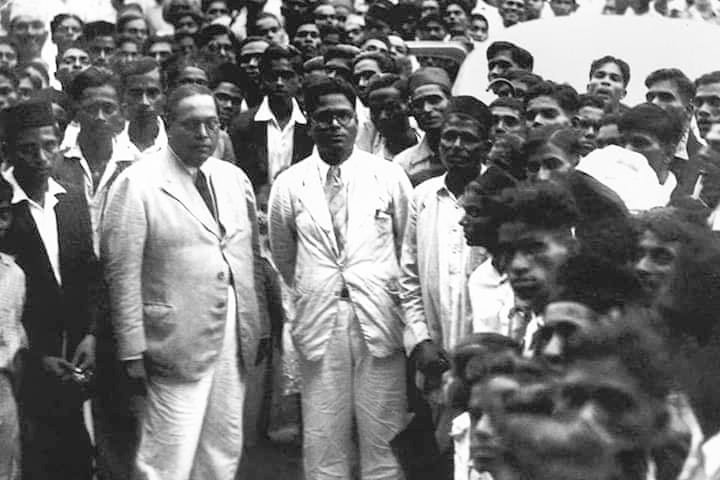 IAmAarav8's tweet photo. The greatest labour leader of India 🇮🇳 is Dr. Babasaheb Bhimrao Ambedkar who gave workers the right to have decent working hours, working conditions, the right to strike, maternity leave for women workers etc.

1/2 https://t.co/fZKE8VolEb