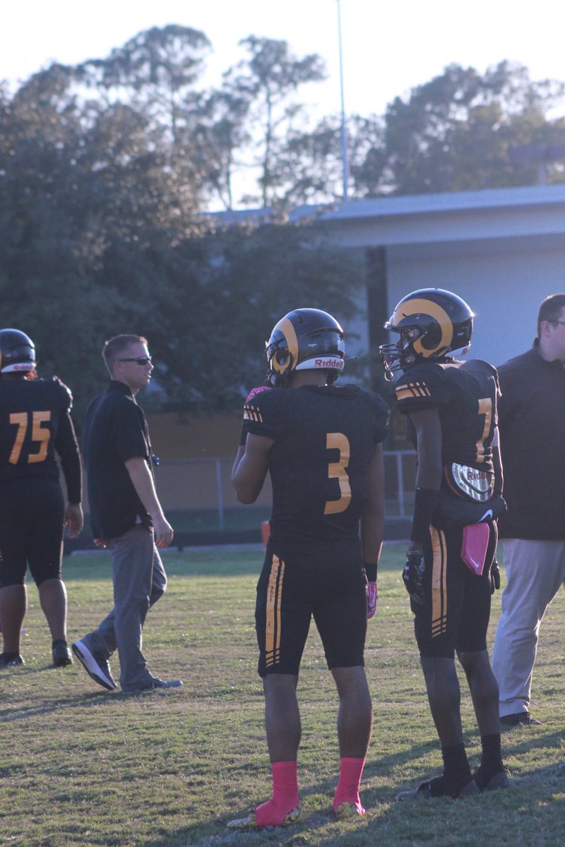 Julio Valcarcel (@juliovalcarcel5) on Twitter photo Gonna Miss you EU man Thankyou for making me a better person and player we always brung the intensity in practice dawg it’s been a pleasure gang💔🤞🏽 Gonna Miss you EU man Thankyou for making me a better person and player we always brung the intensity in practice dawg it’s been a pleasure gang💔🤞🏽