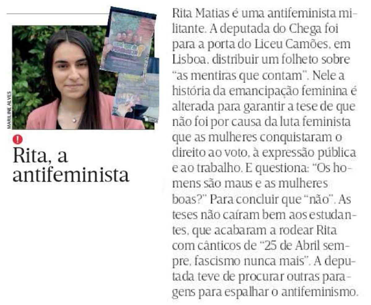 UmaPaginaSocial's tweet photo. Um detalhe interessante na @revistasabado desta semana.

A deputada do partido proto-fascista foi fazer propaganda anti-feminismo para a porta de um liceu.

Acabou rodeada de jovens que cantavam "25 de Abril, sempre. Fascismo nunca mais." https://t.co/biwz25Owhg