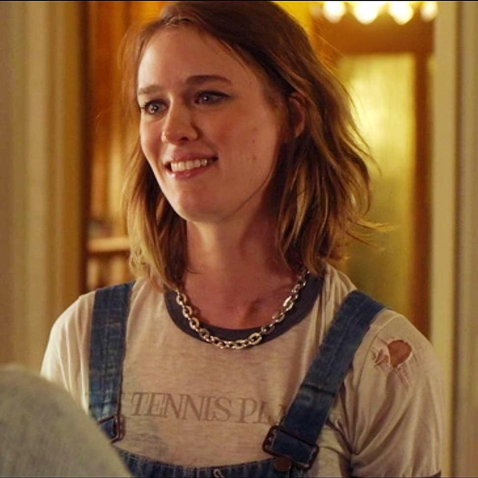OneMackenzieCan's tweet photo. 💜 Mackenzie Davis 💜 #mackenziedavis #onemackenziecan @TullyMovie #chemistry #energizing #energy #subsequent #naturaltalent #brightlights #generosity #brilliant #brave #jasonreitman #movie #tully #actress #talent #beauty #fashion #smile #charlizetheron @FocusFeatures #positivity https://t.co/5XBct80OPk