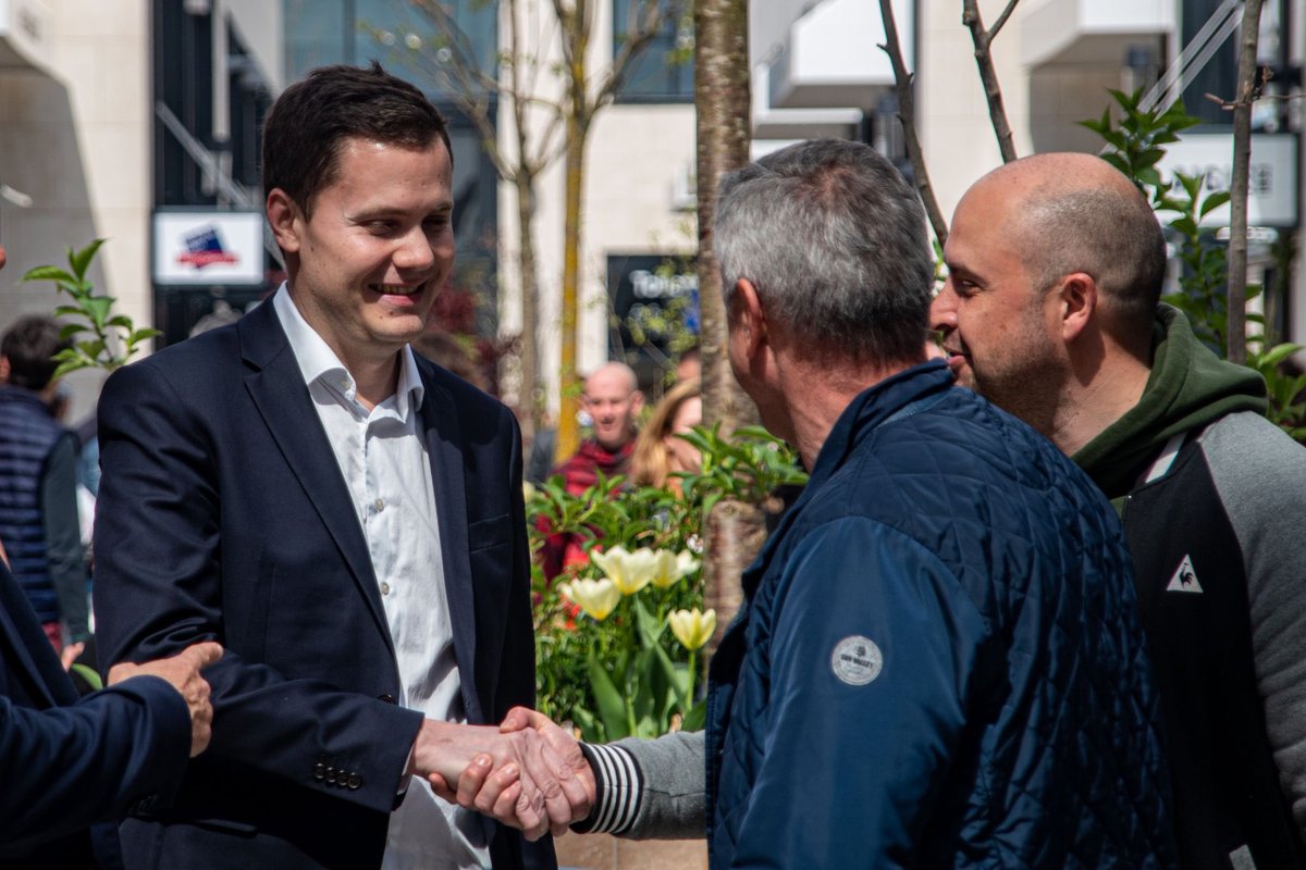 FOuzilleau's tweet photo. Heureux d'avoir participé à l'inauguration du village des marques @McArthurGlenGRP Paris-Giverny ! Ce projet ambitieux est porteur d'emplois, d'attractivité et de développement pour l’@EureenNormandie et au-delà. Après un quart de siècle d’attente, il ouvre enfin 🚀👏 https://t.co/rveQTipXEj
