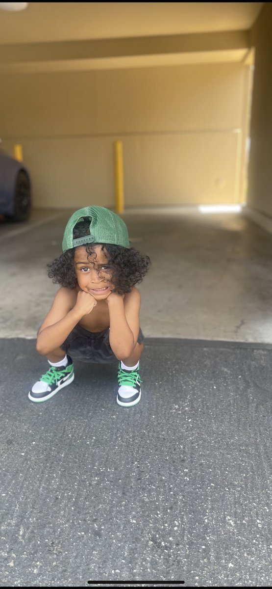 KingIXjuice's tweet image. Happy birthday to baby juice !🎈🐐